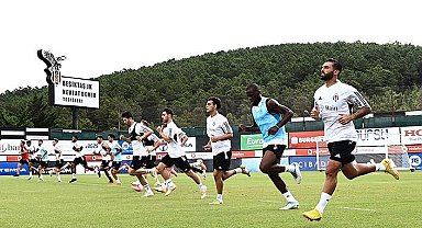 Beşiktaş'ta Eric Bailly, takımla ilk antrenmanına çıktı