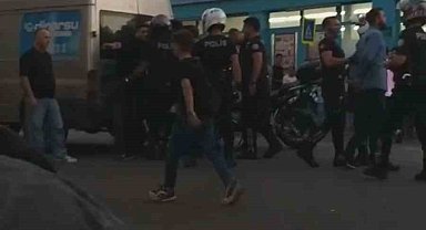 Bursa'da alacak verecek kavgası kanlı bitti : 2 yaralı