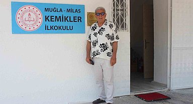 Domates ekti, okul yaptı