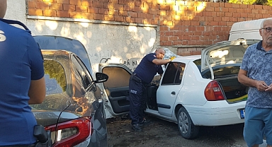 Edremit’te Park Halindeki Araç Alev Alev Yandı   