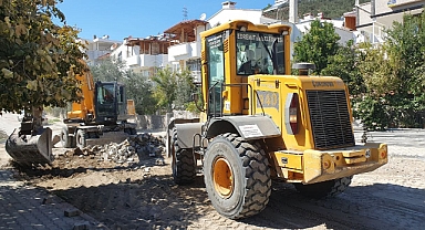 Edremit’te Yollar Dört Koldan Yenileniyor