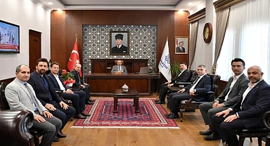 ETO Heyeti, Balıkesir Valisi İsmail Ustaoğlu’nu Ziyaret Etti   