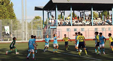 Final maçında Fenerbahçe'yi yenen Kasımpaşa, şampiyon oldu