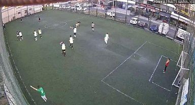 Halı sahada kalp krizi geçirdi