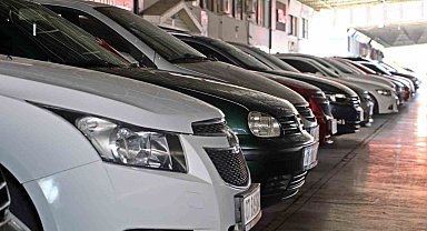 İkinci el otomobil fiyatları yüzde 10 düştü