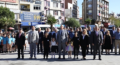 İlköğretim Haftası Burhaniye'de Düzenlenen Törenle Kutlandı 
