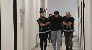 Kanlı pusunun ardından cephanelik çıktı : Cinayet zanlısı 3 yıl sonra yakalandı