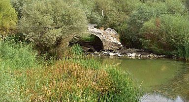 Kanuni'yi Rodos seferine götüren tarihi köprü yok oluyor