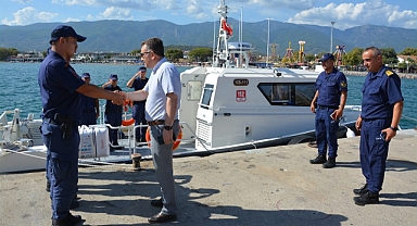 Kaymakam Odabaş’tan Sahil Güvenlik Akçay Kolluk Destek Tim Komutanlığına Ziyaret   