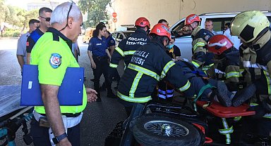 Kaza yapan elektrikli bisiklet yan yattı: Yaşlı çift yaralandı