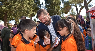 Kitaplar Devletten, Kırtasiyeler  Sındırgı Belediyesi’nden   