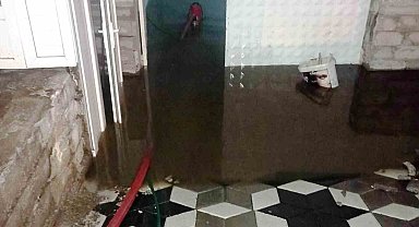 Konya'da sağanak, su baskınlarına neden oldu