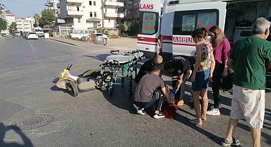 Manavgat'ta otomobil ile motosiklet çarpıştı: 1 yaralı