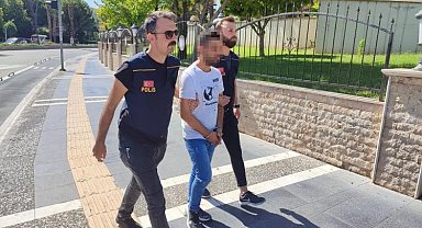 Marmaris'te 12 düzensiz göçmeni kaçırmaya çalışan şüpheli tutuklandı