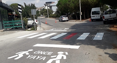 Okul Önlerindeki Yaya Çizgileri Yenileniyor