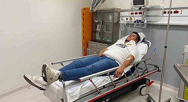 Otomobil ile servis minibüsü çarpıştı: 1 yaralı