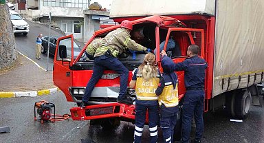 Pendik'te yağmur sonrası trafik kazası: 1 yaralı