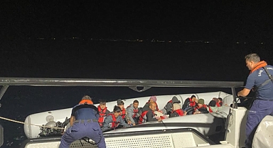 Sahil Güvenlik Uçağının Tespit Ettiği 18 Düzensiz Göçmen Yakalandı   