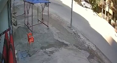 El Frenini Çekmeyi Unuttu Aracı 2 Metrelik Boşluğa Düştü 