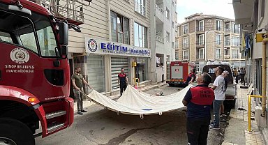 Sinir krizi geçiren kadın korku dolu anlar yaşattı