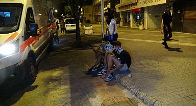 Ticari taksiyi sollayan motosikleti kazaya neden oldu 