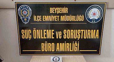 Uyuşturucuyla polise yakalandı
