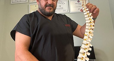 Uzmanlar uyardı: Cep telefonları duruş bozukluklarına neden oluyor