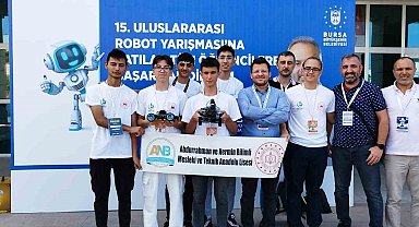 Yerli otonom araçlar gençlerin ellerinde şekillenecek