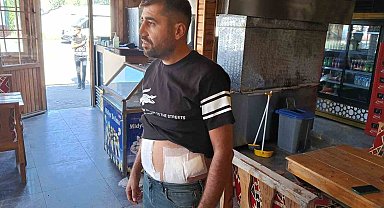 Yoldan geçen kadına laf atanlara tepki gösterince karnından bıçaklandı