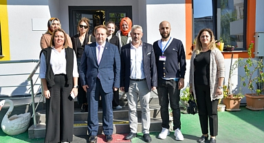 Ak Parti Karesi’den; Özel Çocuklarla, Kız Çocukları Gününe Özel Kutlama…