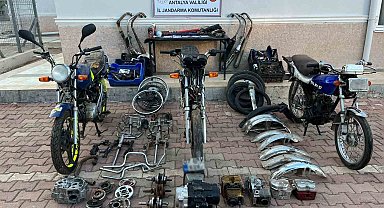 Antalya'da milyonluk motosiklet parçası operasyonu