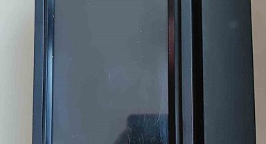 Oto tamircideki araçların teypleri çalındı