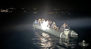 Ayvacık açıklarında 23 kaçak göçmen yakalandı, 45 kaçak göçmen kurtarıldı