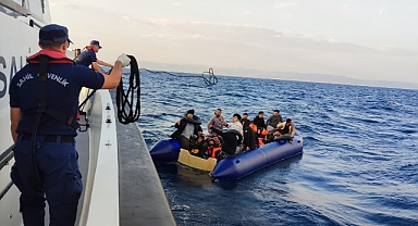 Ayvalık Açıklarında 108 Düzensiz Göçmen Kurtarıldı   