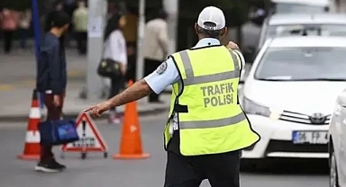 Bunu Yapan Trafikten Men Edilecek! Cezası 4 Bin Liraya Çıkıyor