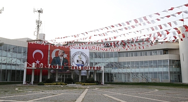 Burhaniye Kırmızı-Beyaz