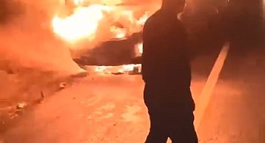 Bursa'da seyir halindeki kamyonet alev topuna döndü