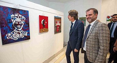 Cumhuriyet coşkusu sergilere yansıdı