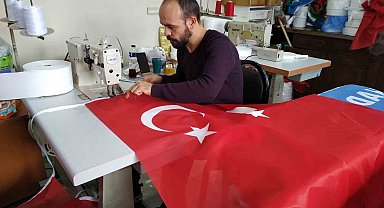 Cumhuriyetin 100'üncü yılının kutlanacağı 29 Ekim öncesi bayrak üreticileri stokları tüketti