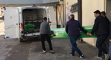 Direksiyon başında fenalaşan halk otobüsü şoförü hayatını kaybetti