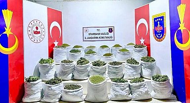 Diyarbakır'da terörün finans kaynağına darbe: 1 ton 640 kilo esrar ele geçirildi