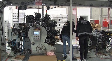 Dünyaca ünlü saç boya markalarının sahte üretimini yapan imalathaneye baskın