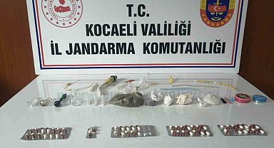 Durdurulan araçtan uyuşturucu çıktı