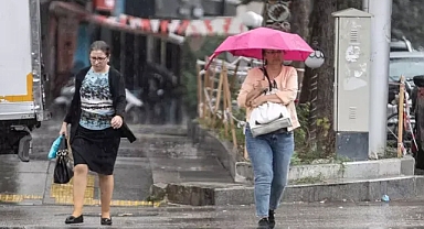 Gün Boyu Gök Gürleyecek, Sağanak Yağış Görülecek! 