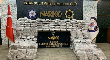 İçişleri Bakanı Ali Yerlikaya duyurdu: İstanbul'da 395 kilogram uyuşturucu madde ele geçirildi
