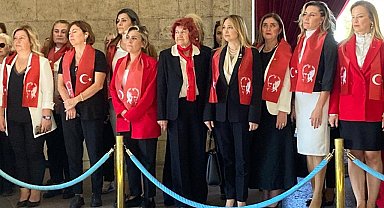 İşveren ve sanayici kadınlardan Anıtkabir'e ziyaret