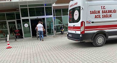 Kontrolden çıkan otomobil şarampole devrildi: 2 yaralı