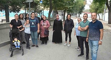 Molozlar ve enkazların yanında eğitim...