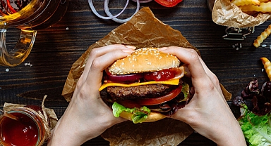 Yanlış beslenme, kansere davetiye çıkarıyor