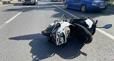 Yaya geçidini kullanan motosiklet sürücüsü ağır yaralandı